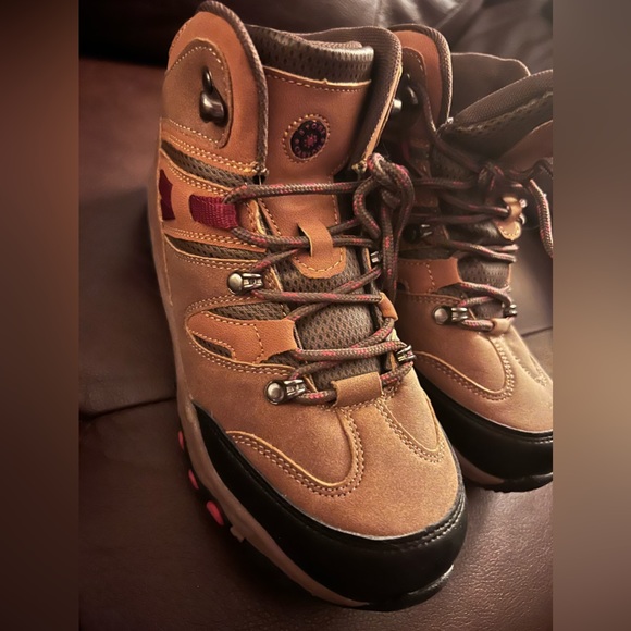 Stone Canyon Boots - Picture 3 of 5